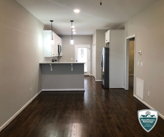 Foto del edificio - 128 Landmark Ct