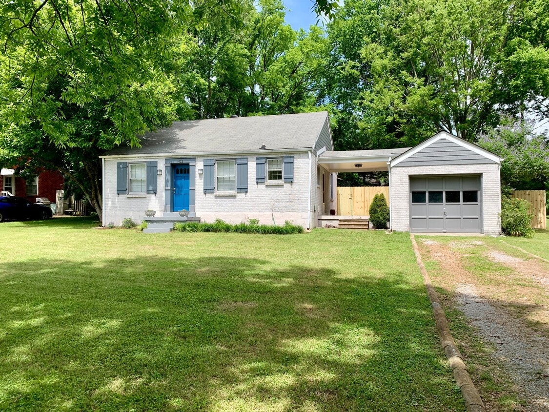 Primary Photo - Adorable East Nashville Cottage