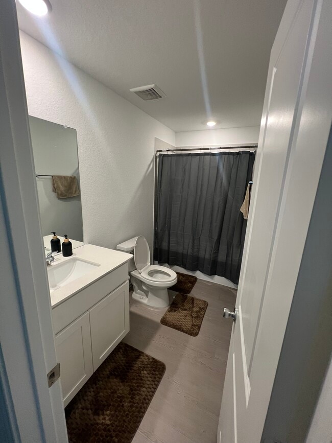 Foto del edificio - 150 Outrigger Way