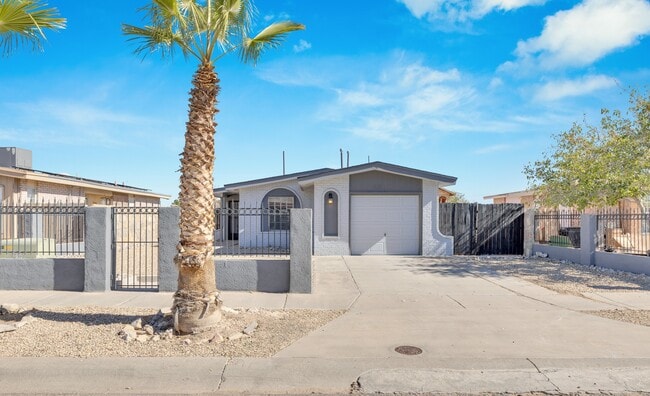 Building Photo - 536 Achim Dr