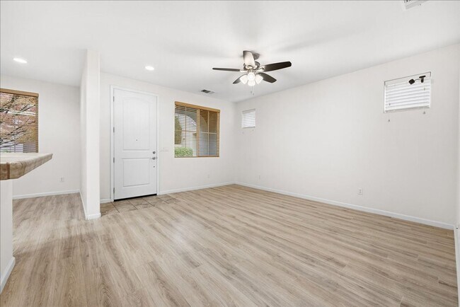 Foto del edificio - 3621 el Dala Ln