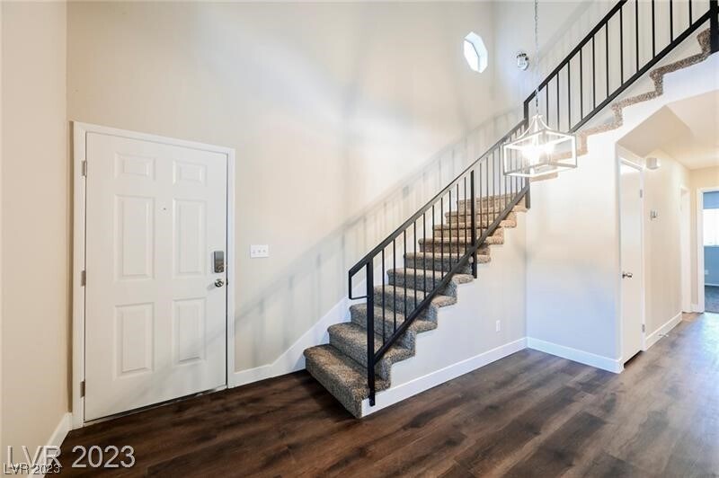 Building Photo - 5237 Wave Dancer Ln