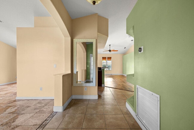 Foto del edificio - 2290 SW Tampico St