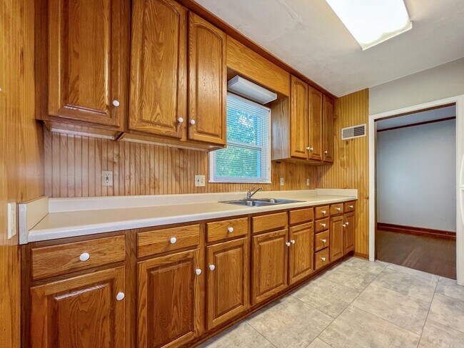 Foto del edificio - 2326 Storm St