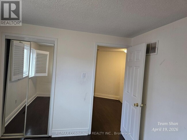 Building Photo - 108 Pennyhill Dr