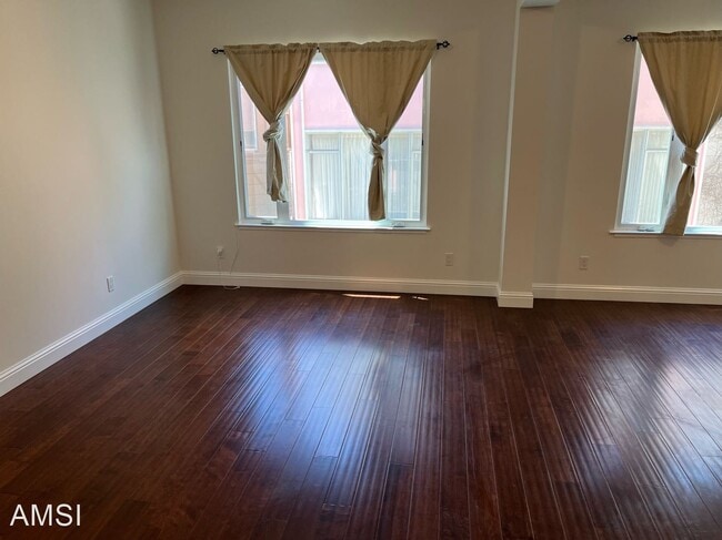 Building Photo - 2 br, 1 bath House - 118 LeRoy Place