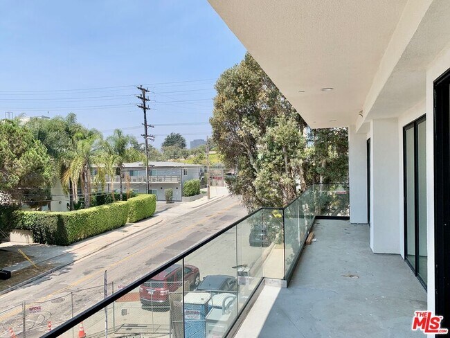 Foto del edificio - 1822 Overland Ave