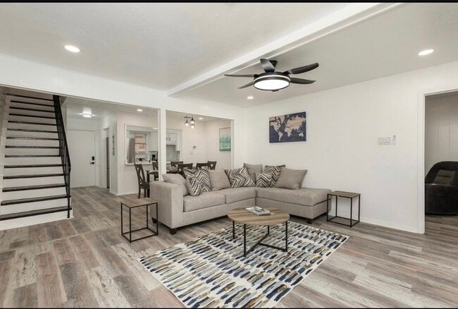 Building Photo - 2133 Fleur de Lis Ct