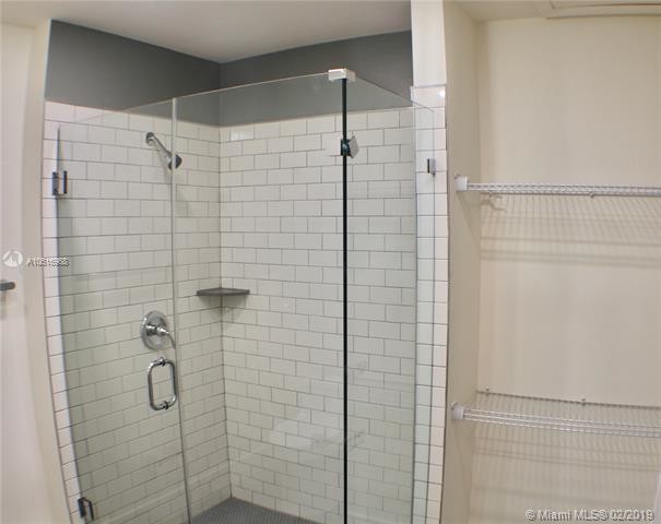 Foto del edificio - 719 SW 7th St