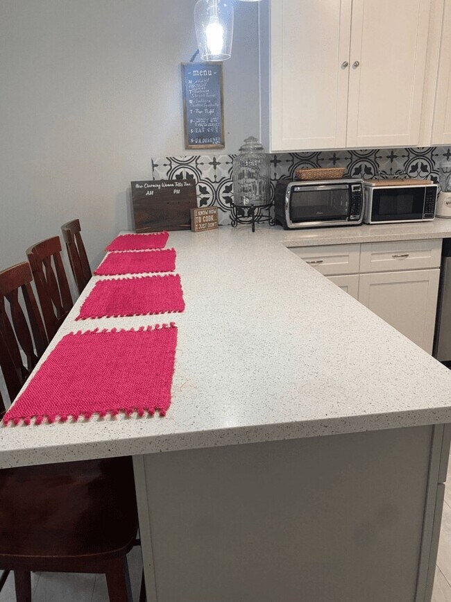 Foto del edificio - 6716 Jefferson Blvd