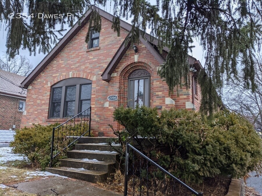 2354 Dawes Pl, Overland, MO 63114 House Rental in Overland, MO