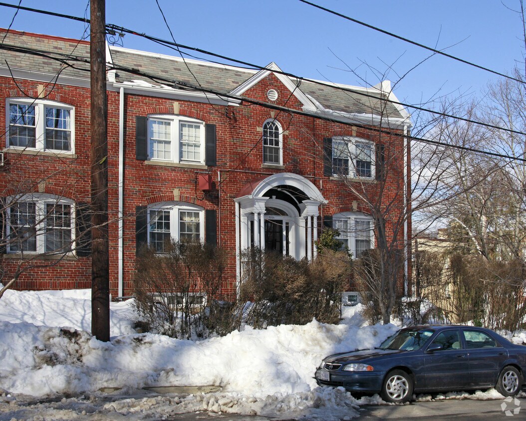 Building Photo - 2524 41st St NW