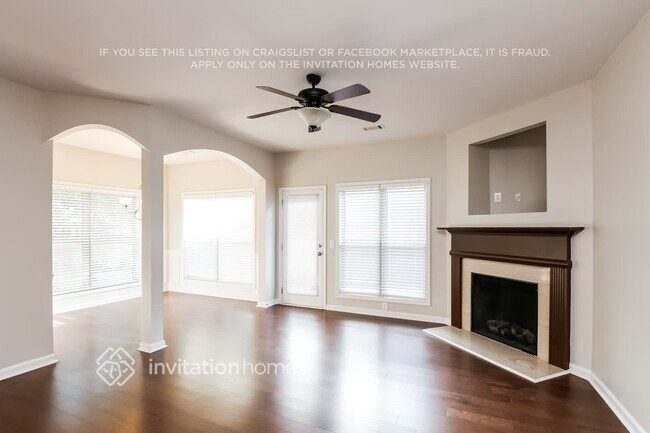 Foto del edificio - 319 Oakland Hills Way