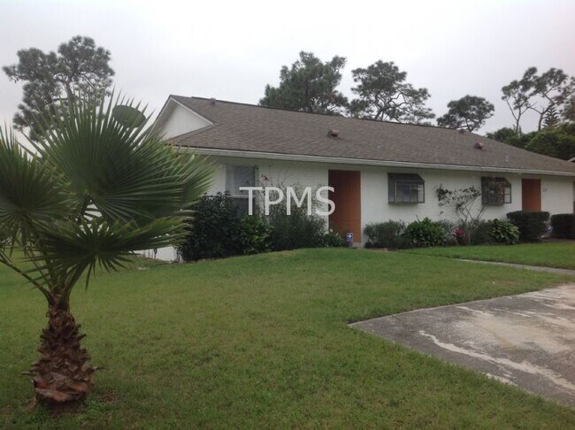 Building Photo - East Orlando/UCF AREA