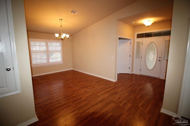 Foto del edificio - 4479 Winona Ln