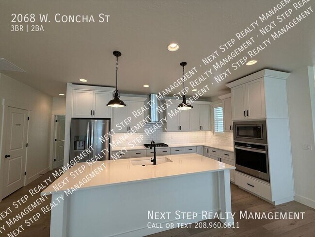 Building Photo - 2068 W Concha St