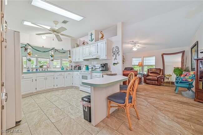 Building Photo - 19621 N Tamiami Trl