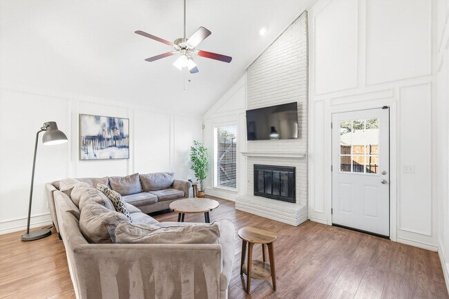 Building Photo - 3533 Arbuckle Dr