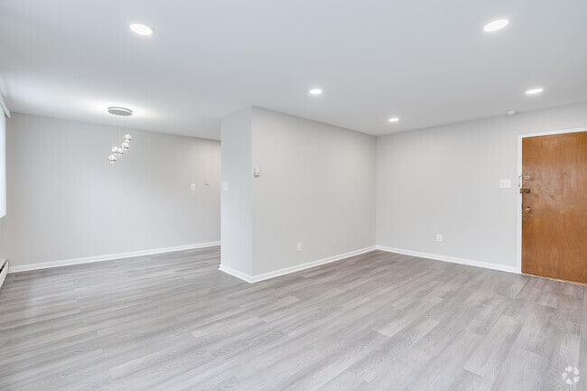 1HAB, 1BA - 673 ft² - Northeast Apartments