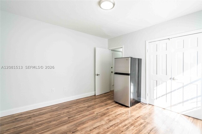 Building Photo - 437 NE 82nd St