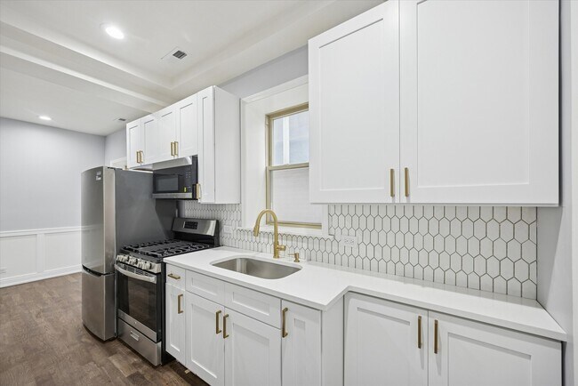 Foto del edificio - 4212 S King Dr