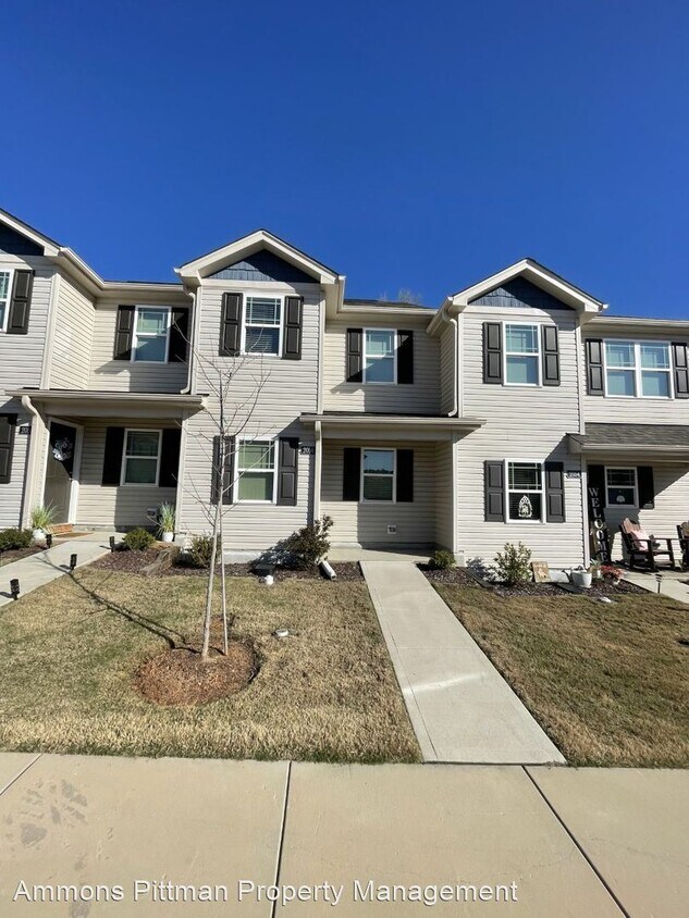 Primary Photo - 2 br, 2.5 bath House - 2056 Wiggins Village