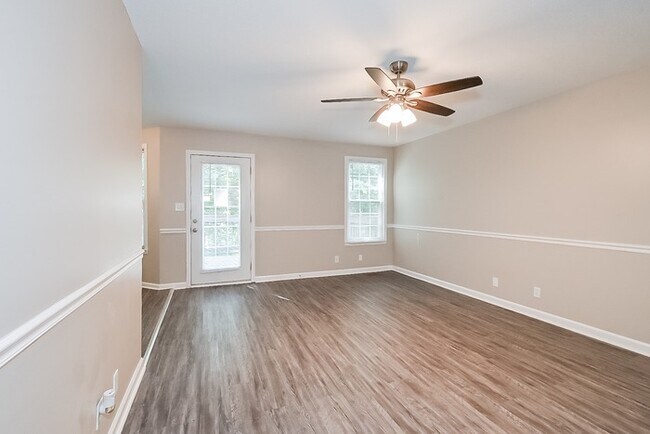 Foto del edificio - Lovely 3 Bedroom Home in Clarksville!