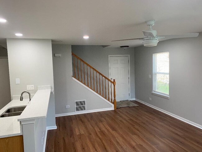 Building Photo - 600 Wedgewood Cir