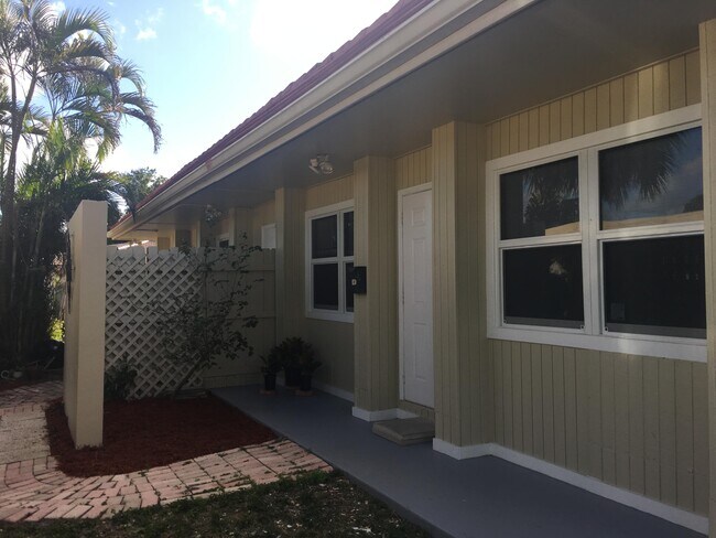 Foto del edificio - 2201 NE 2nd Ave