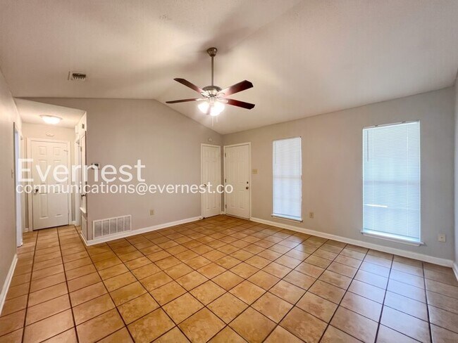 Foto del edificio - 4286 Brighton Dr