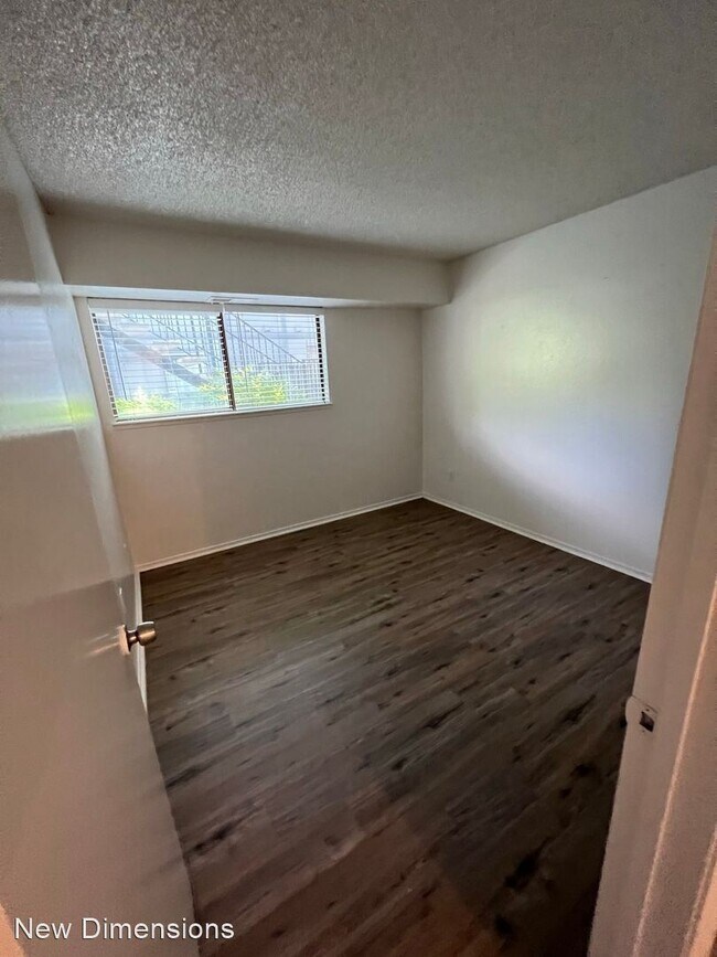 Building Photo - 2 br, 1 bath House - 2245 Kietzke Lane Unit C