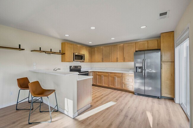 Building Photo - Lake Stevens~Amber Skyline