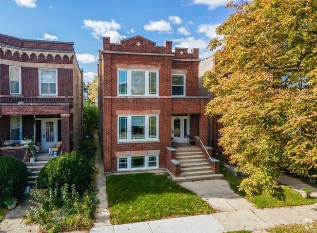 Building Photo - 2102 Harvey Ave