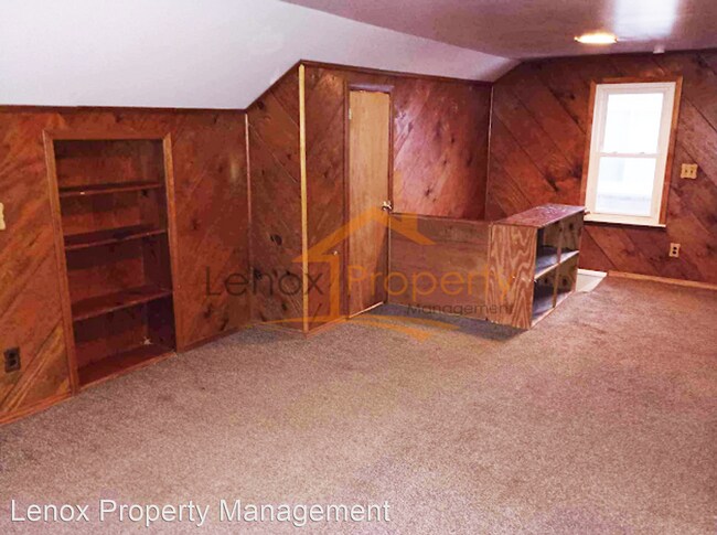 Building Photo - 3 br, 1 bath House - 11408 Appleton