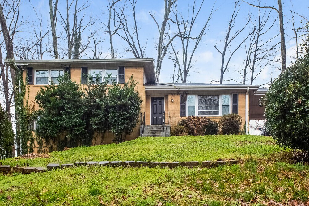 Foto principal - 2407 Oakridge Ct