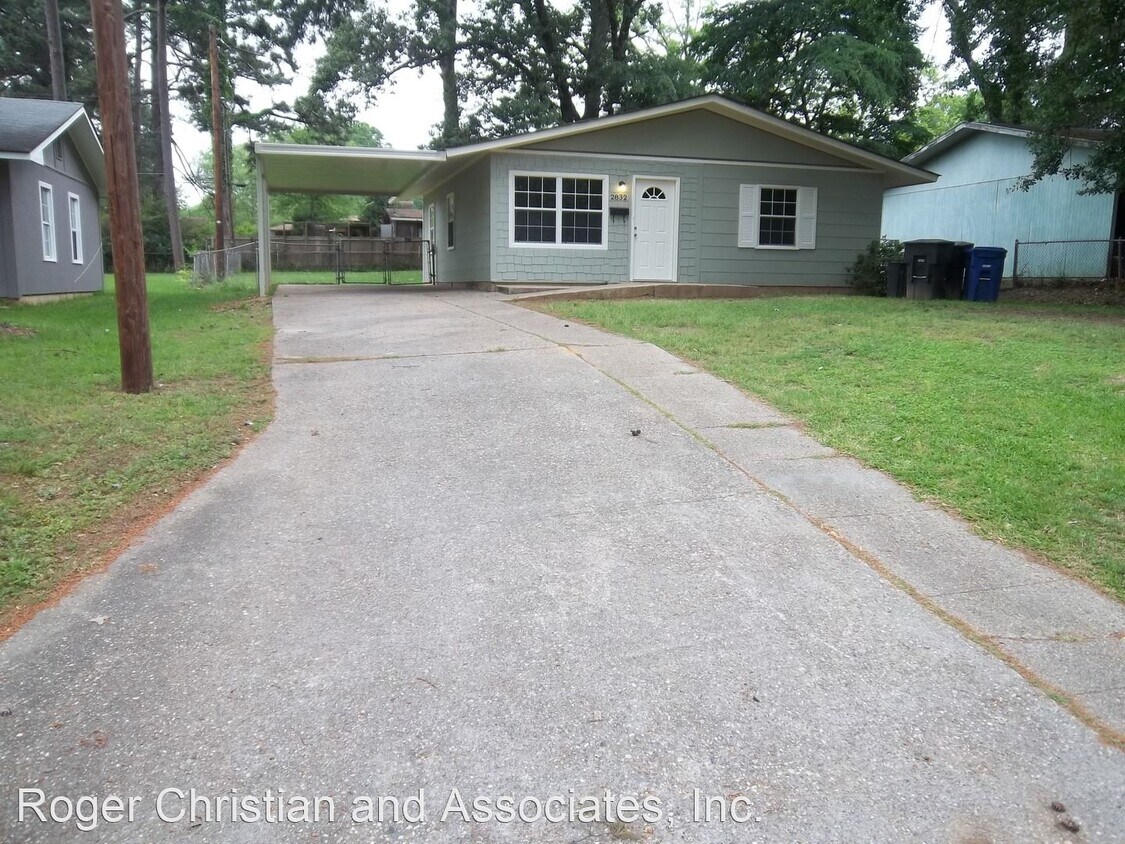 Primary Photo - 3 br, 1 bath House - 2832 Holiday Lane