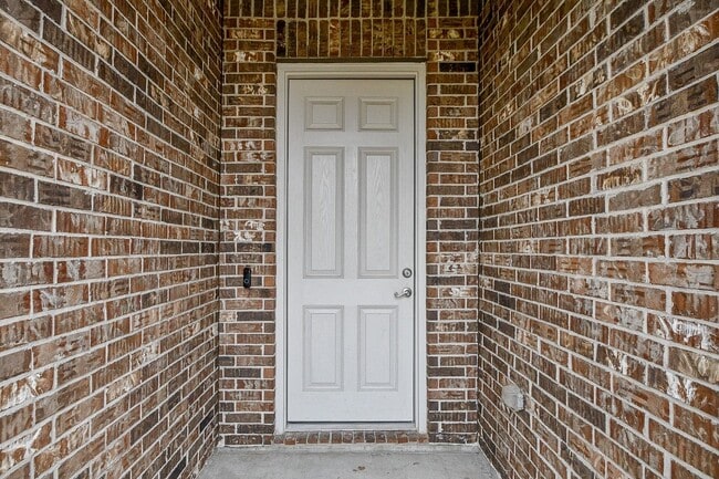 Foto del edificio - 6142 Thief River Fls Dr