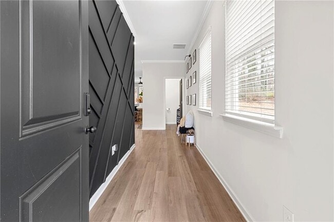 Foto del edificio - 715 River Gdns Dr