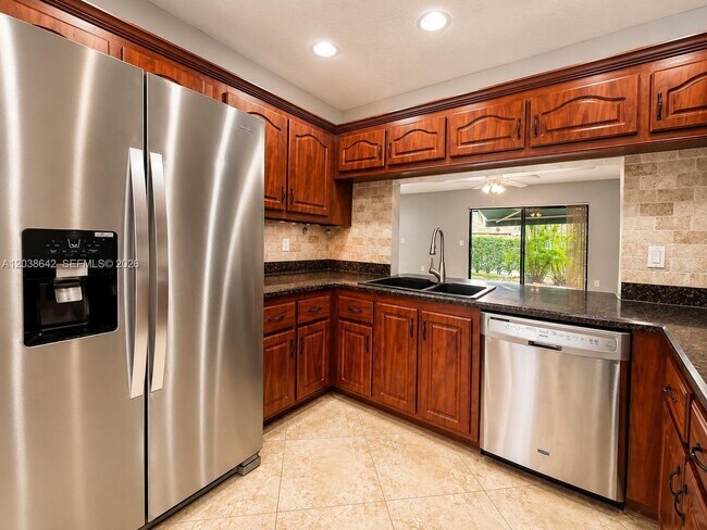 Foto del edificio - 5476 Gate Lake Rd