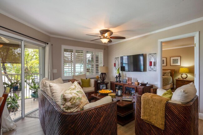 Foto del edificio - 2018 SE 27th Dr