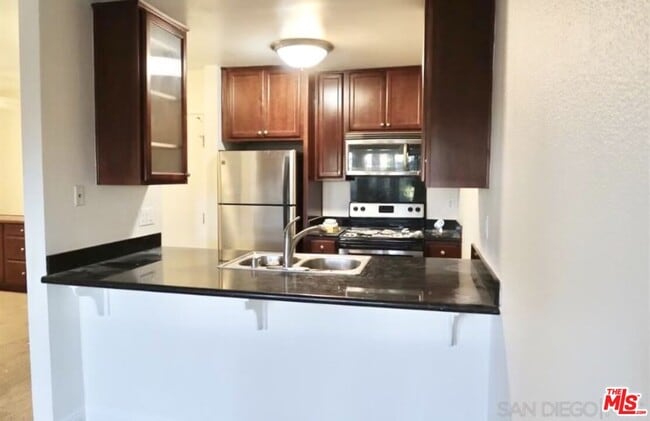 Foto del edificio - 4860 Rolando Ct