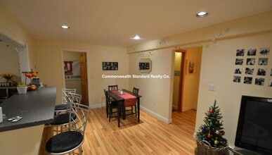 Building Photo - 94 Pleasant St