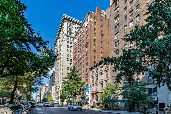 Foto del edificio - 51 Fifth Ave