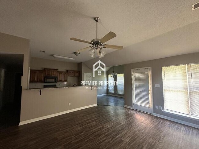 Foto del edificio - 11569 Milton Meadows Dr