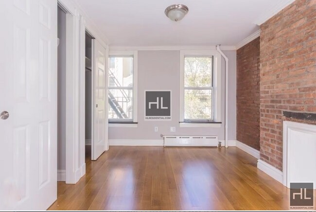 Foto del edificio - E 7TH ST.