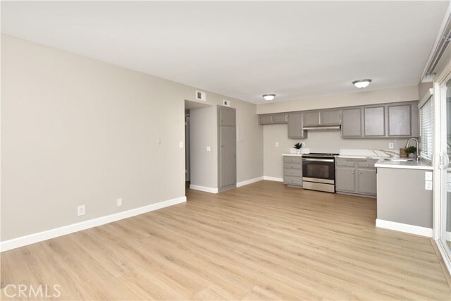 Foto del edificio - 4247 Larwin Ave