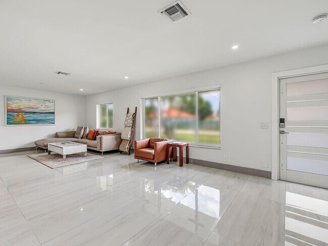 Foto del edificio - 16010 NW 37th Ct