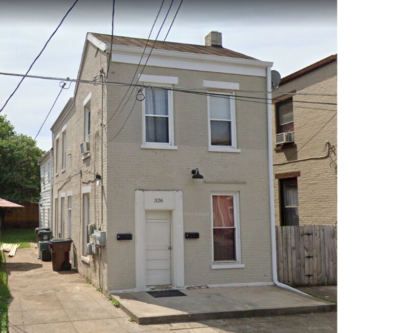 326 Elm St Unit 1, Newport, KY 41071 Room for Rent in Newport, KY