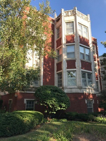 Primary Photo - 208 N Oak Park Ave