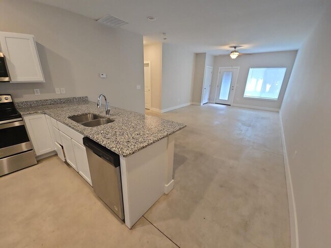 Foto del edificio - Charming Single-Family Home in Valley Cent...